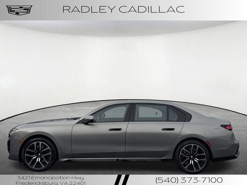 Used 2024 BMW 760i xDrive w/ Executive Package image 19