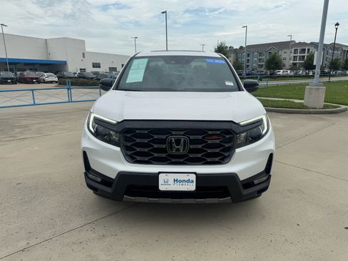 Certified 2025 Honda Ridgeline TrailSport image 3