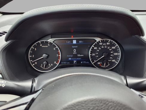 Used 2024 Nissan Altima 2.5 SV w/ SV Premium Package FWD image 16