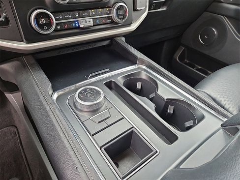 Used 2024 Ford Expedition Max XLT image 25