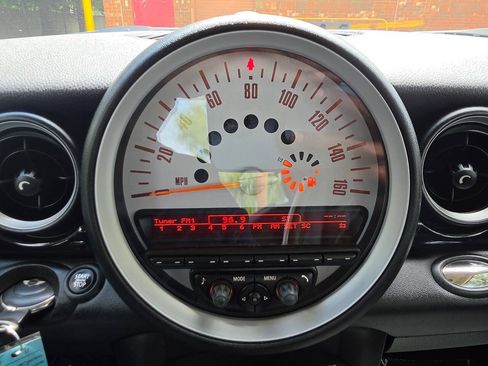 Used 2011 MINI Cooper Hardtop FWD image 32