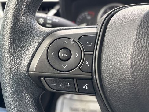Used 2021 Toyota Corolla LE FWD image 17