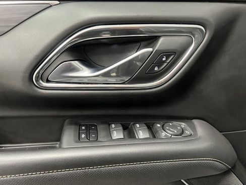 Used 2023 GMC Yukon XL SLT image 23