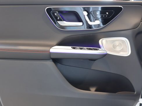 New 2025 Mercedes-Benz GLC 63 AMG S image 11