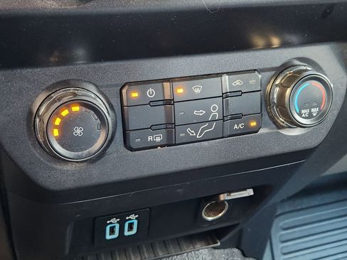 Used 2019 Ford F250 XL w/ Power Equipment Group image 22