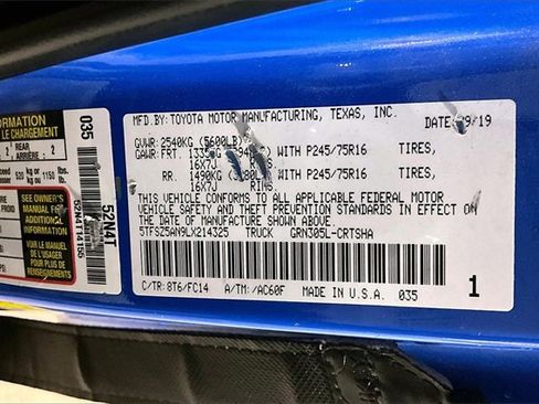 Used 2020 Toyota Tacoma SR5 image 32