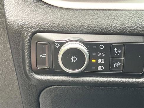 Used 2023 Ford Explorer XLT w/ Equipment Group 202A image 27