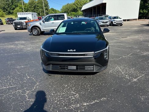 Used 2025 Kia K4 FWD image 8