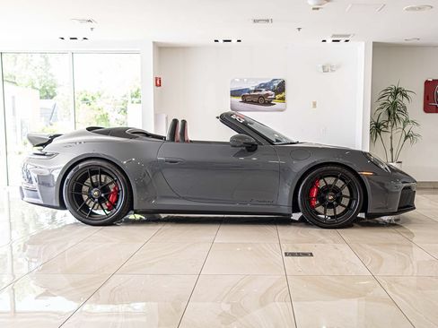 Used 2025 Porsche 911 Carrera 4 GTS AWD/4WD image 10