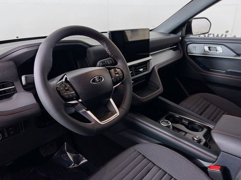 New 2026 Ford Explorer ST-Line w/ ST-Line Street Pack image 3
