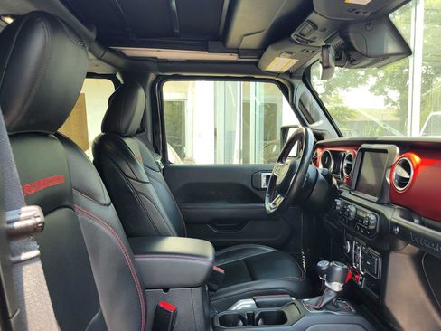 Used 2021 Jeep Wrangler Unlimited Rubicon w/ Uconnect 4C Nav & Sound Group AWD/4WD image 9