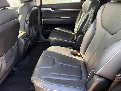 Used 2024 Hyundai Palisade SEL w/ Premium Package FWD image 12