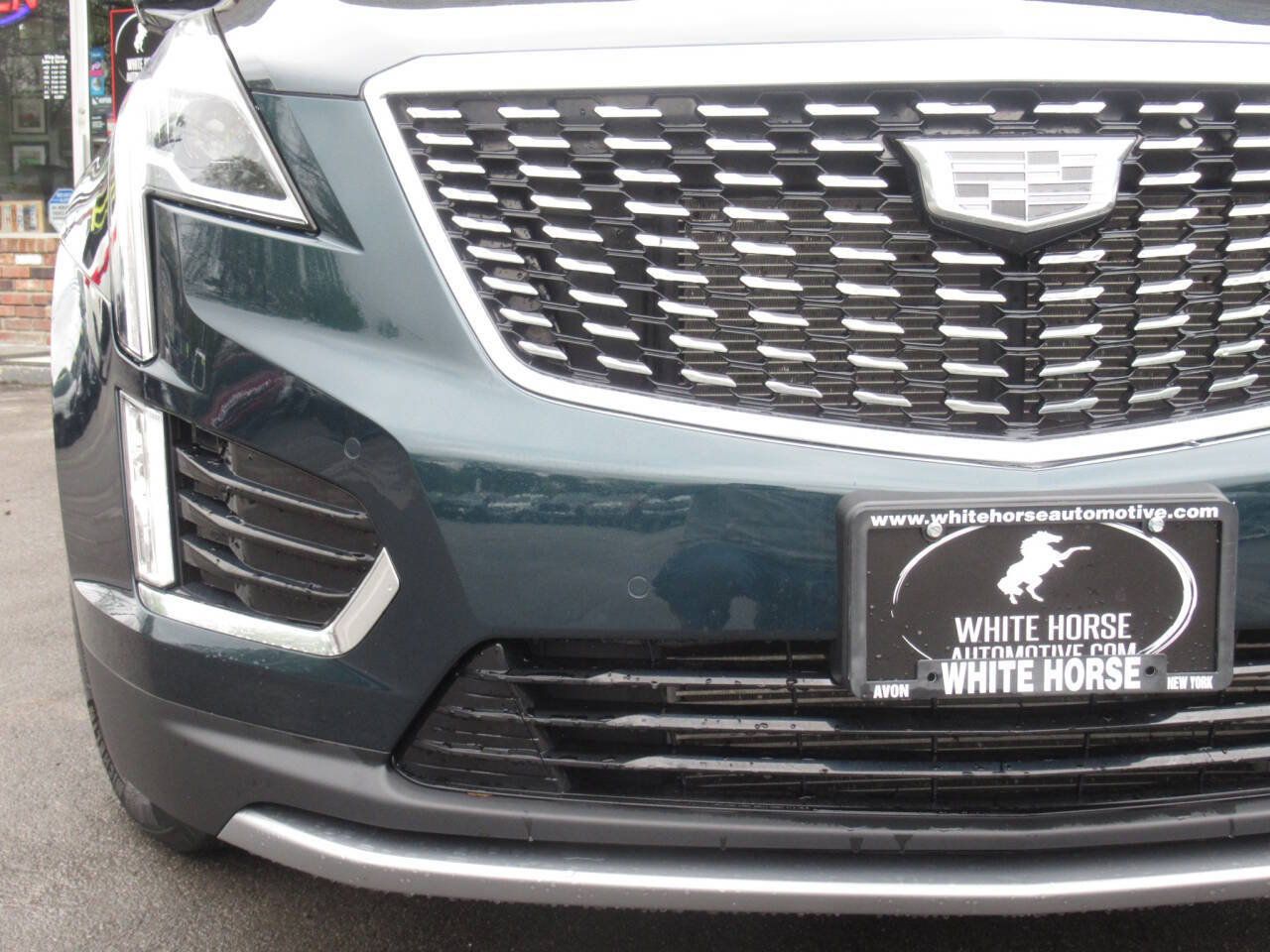 Used 2024 Cadillac XT5 Premium Luxury w/ LPO, Floor Liner Package AWD/4WD image 3