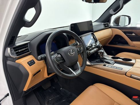 Used 2024 Lexus LX 600 4WD w/ Appearance Package image 30