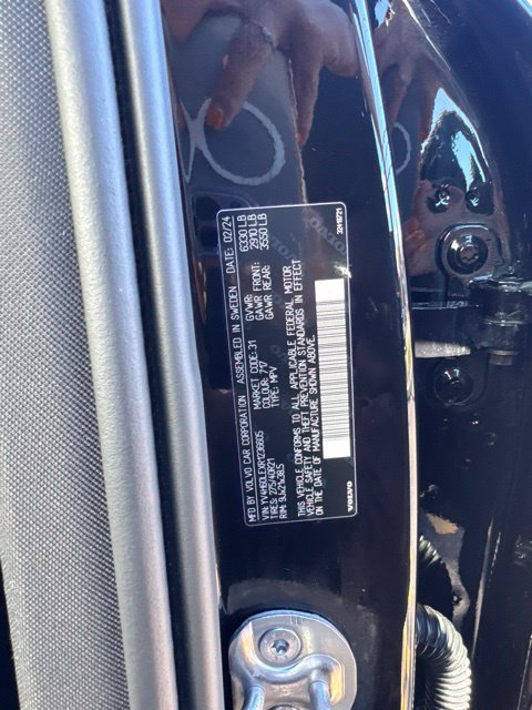 Certified 2024 Volvo XC90 T8 Plus w/ Protection Package Premier AWD/4WD image 28