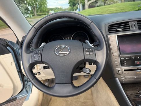 Used 2010 Lexus IS 250C RWD image 28