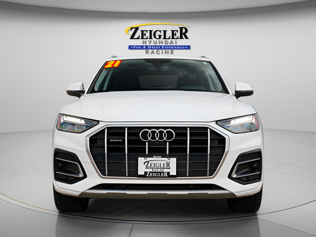 Used 2021 Audi Q5 2.0T Premium Plus w/ Premium Plus Package AWD/4WD image 2