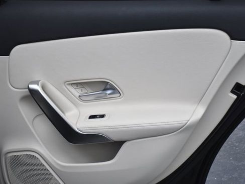 Used 2022 Mercedes-Benz A 220 image 29