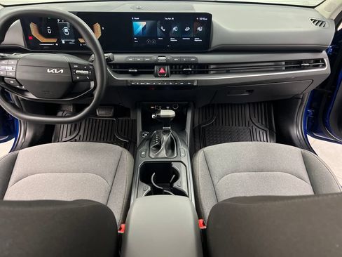 Used 2025 Kia K4 FWD image 41