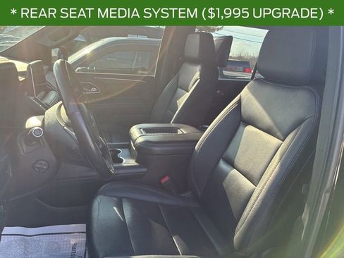 Used 2022 Chevrolet Suburban Z71 w/ Off-Road Capability Package image 9