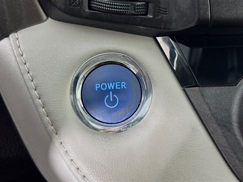 Used 2016 Toyota RAV4 XLE image 20