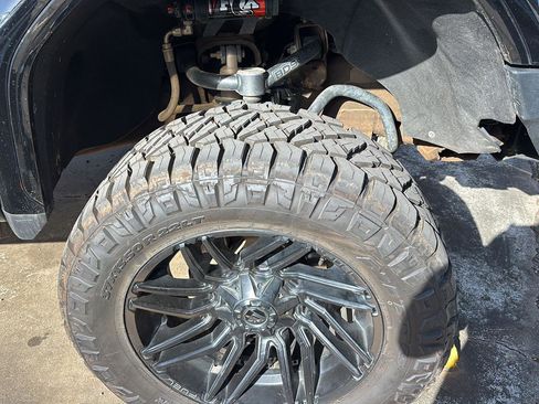 Used 2024 GMC Sierra 2500 Denali Ultimate image 7