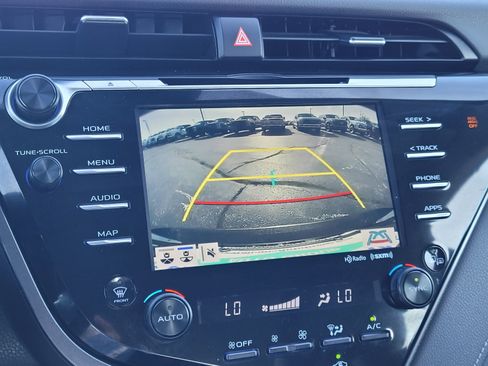 Used 2020 Toyota Camry SE w/ Audio Package FWD image 20