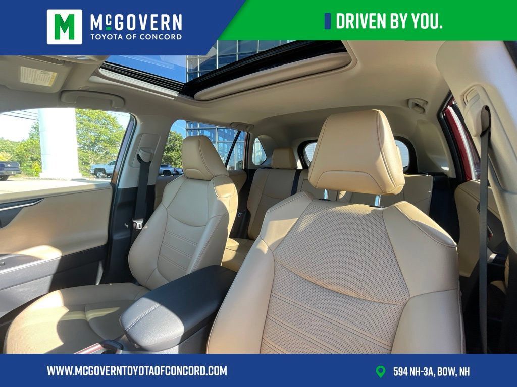 Used 2025 Toyota RAV4 Limited w/ Advanced Technology Package AWD/4WD image 9