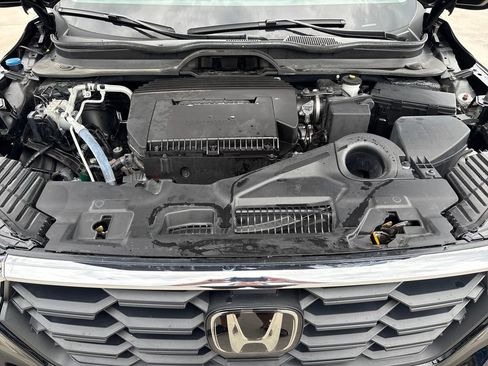 Used 2025 Honda Pilot EX-L image 30