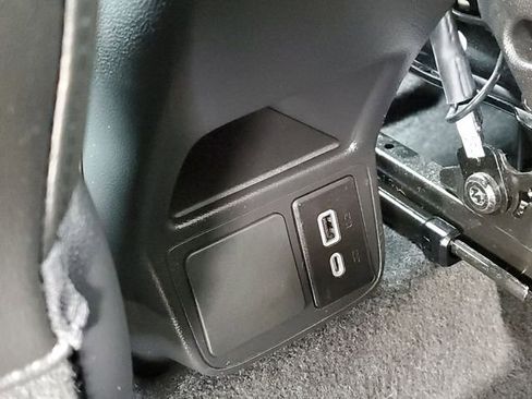 Used 2023 Buick Encore GX Preferred w/ Cold Weather Comfort Package image 32