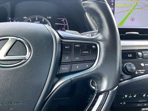 Used 2019 Lexus ES 350 Ultra Luxury w/ Accessory Package 2 image 24