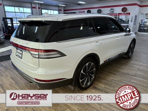 Used 2024 Lincoln Aviator Reserve w/ Equipment Group 201A image 5