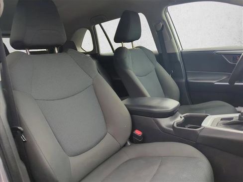 Used 2022 Toyota RAV4 LE image 24