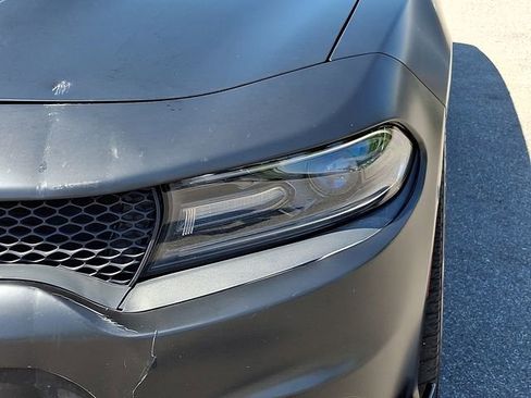 Used 2018 Dodge Charger SXT RWD image 11