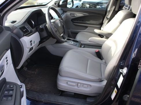 Used 2023 Honda Ridgeline RTL image 2