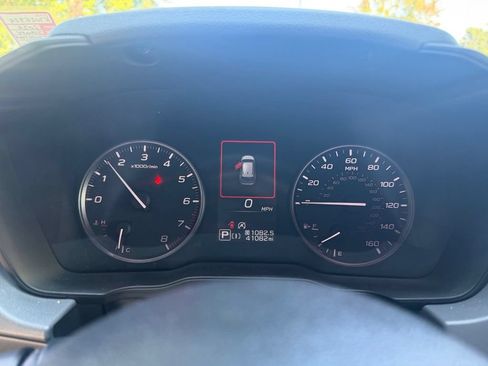 Used 2024 Subaru Crosstrek 2.0i Premium AWD/4WD image 19