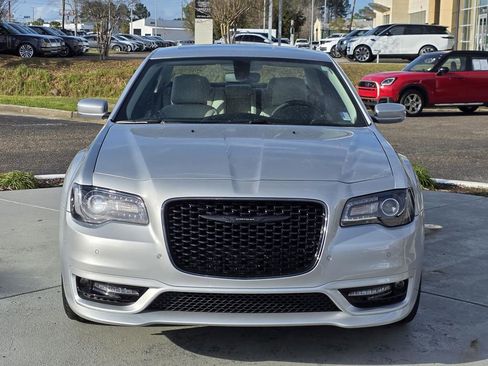 Used 2023 Chrysler 300 Touring L w/ Popular Equipment Group image 2