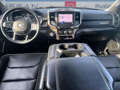 Used 2022 RAM 1500 Laramie AWD/4WD image 7