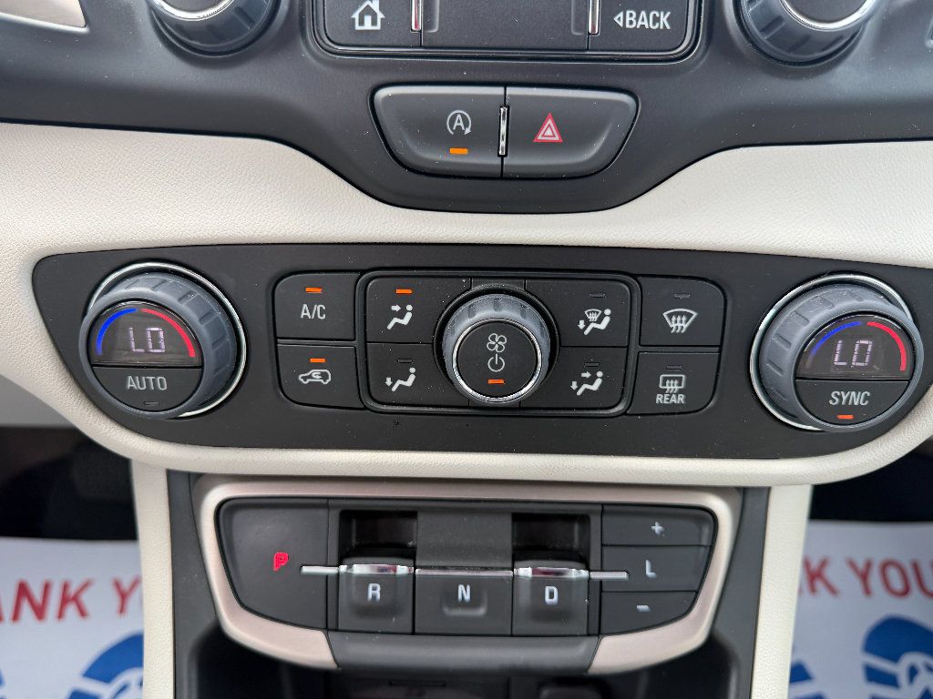 Used 2024 GMC Terrain Denali w/ Denali Premium Package AWD/4WD image 31