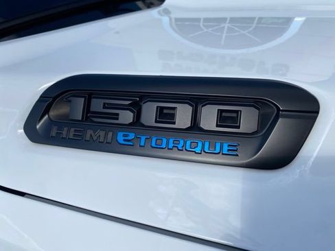 Used 2021 RAM 1500 Big Horn w/ Built-to-serve Edition AWD/4WD image 38