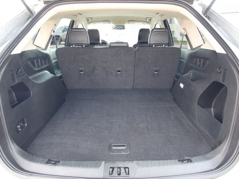 Used 2024 Ford Edge SEL image 17