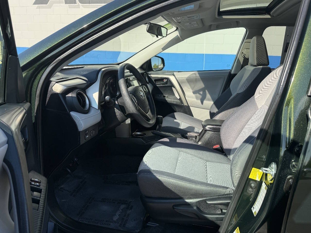Used 2013 Toyota RAV4 XLE FWD image 7