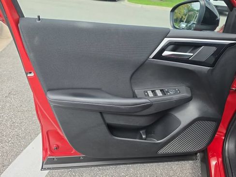 Used 2024 Mitsubishi Outlander ES FWD image 16