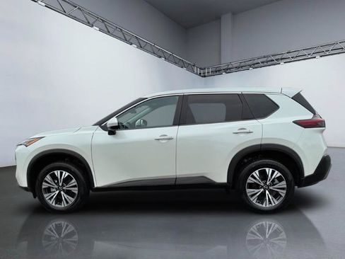 Used 2023 Nissan Rogue SV AWD/4WD image 2