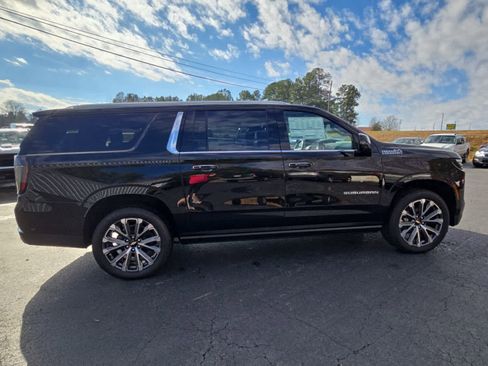 New 2026 Chevrolet Suburban High Country AWD/4WD image 8