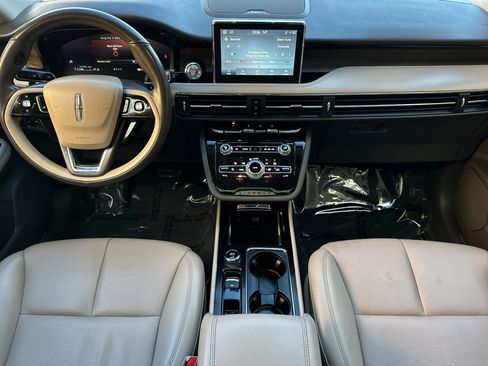 Used 2021 Lincoln Corsair Reserve w/ Rear Removable Package Tray image 12