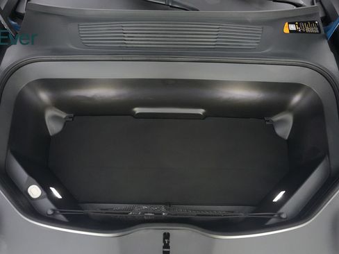 Used 2024 Rivian R1S Adventure AWD/4WD image 30