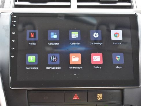 Used 2016 Toyota Camry SE FWD image 32