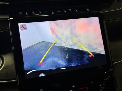 Used 2022 Jeep Grand Cherokee L Limited image 39