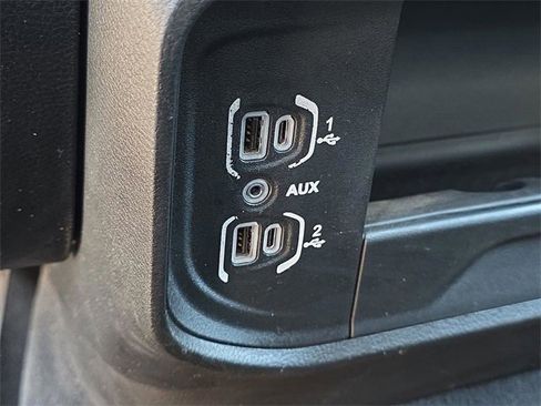 Used 2024 RAM 3500 Big Horn image 15